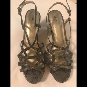 APT.9 Wedge Sandals